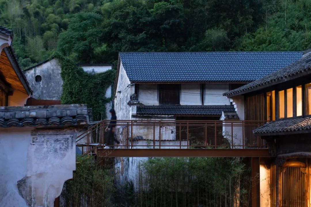 1675410341143012bCo8.jpg 640.jpg