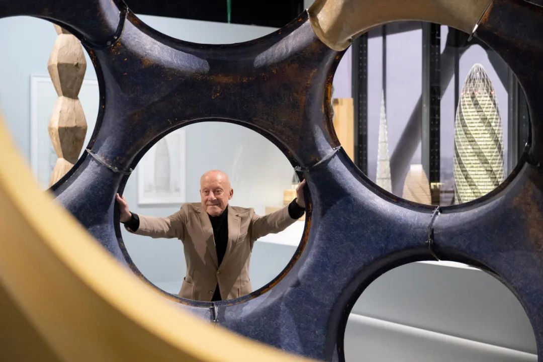 諾曼·福斯特最大規模作品回顧展：我更喜歡另辟蹊徑！ (2).jpg