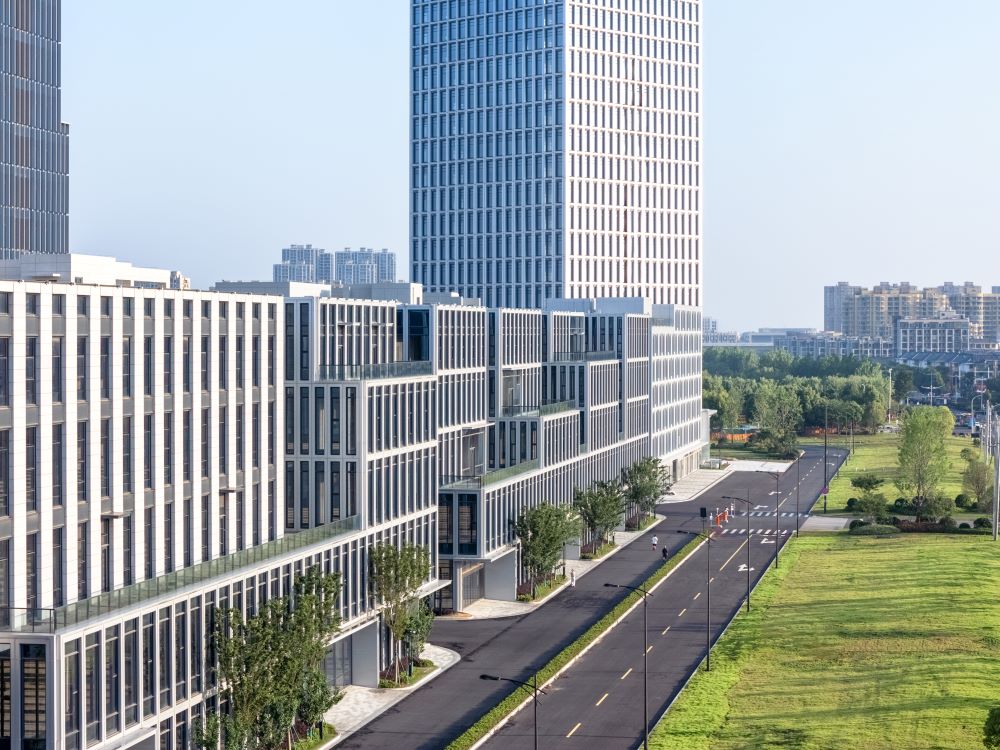1725524039144564KrnQ.jpg 1_東南沿街立面鳥瞰 Southeast Street Facade Aerial View ?零壹城市 LYCS.jpg