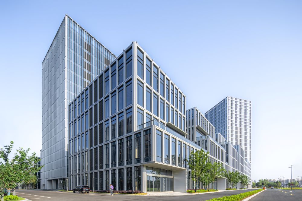 1725524135299929yQ7j.jpg 11_東南角沿街立面 Southeast Corner Street Facade ?零壹城市 LYCS.jpg