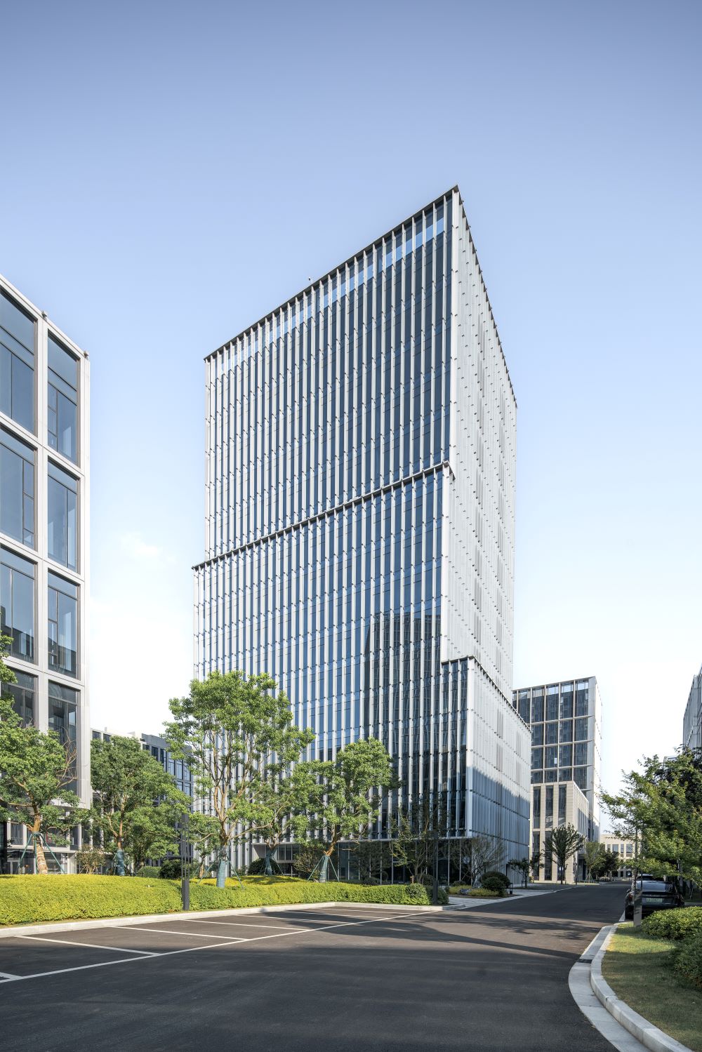 1725524202556253FNuR.jpg 19_辦公樓 Office Building ?零壹城市 LYCS.jpg