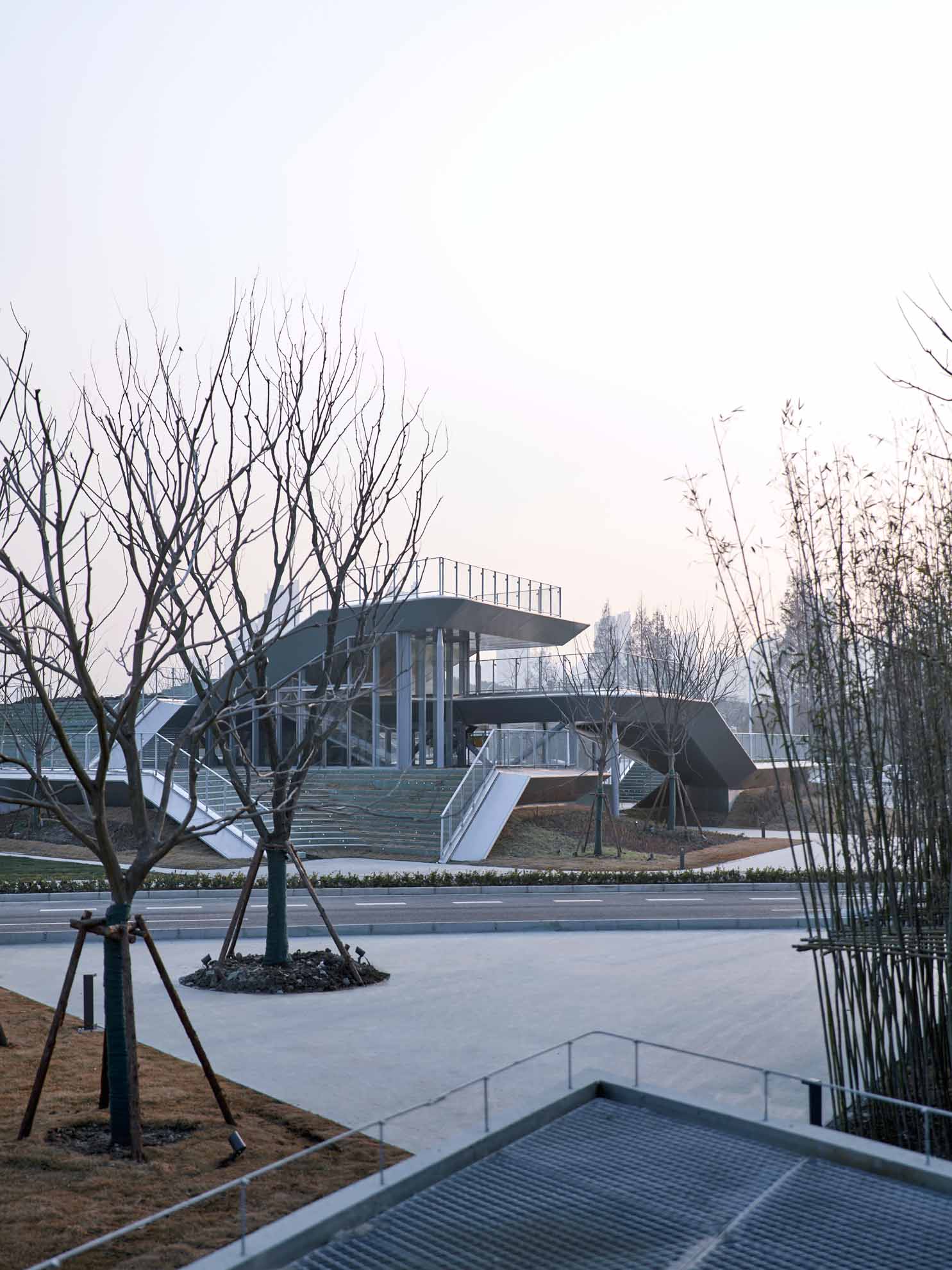 11_菱形單元整合各風亭組，Diamond-shaped unit integrating ventilation shafts.  ?同濟原作設計工作室.jpg