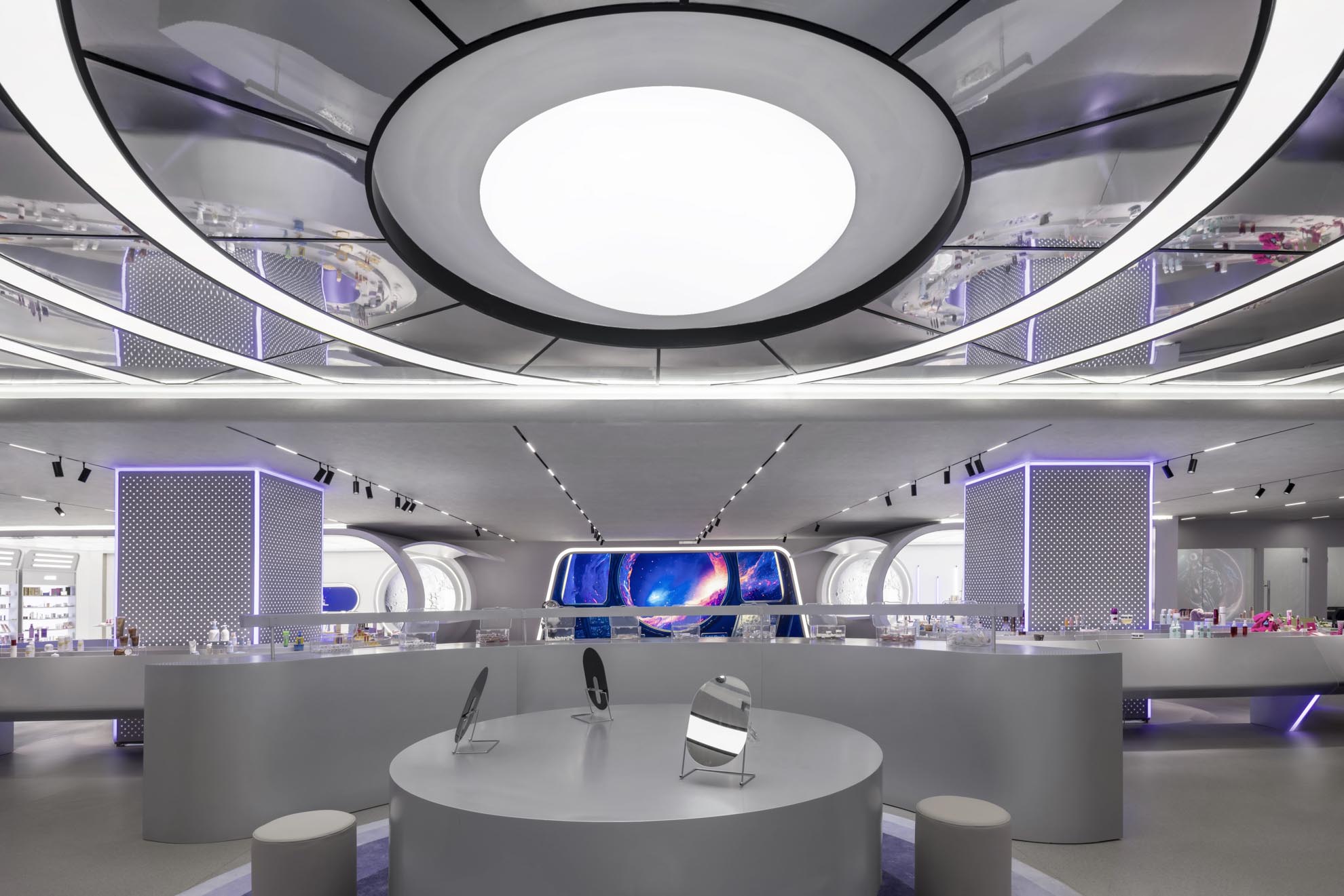 試妝區，makeup trial area ? 王尚.jpg