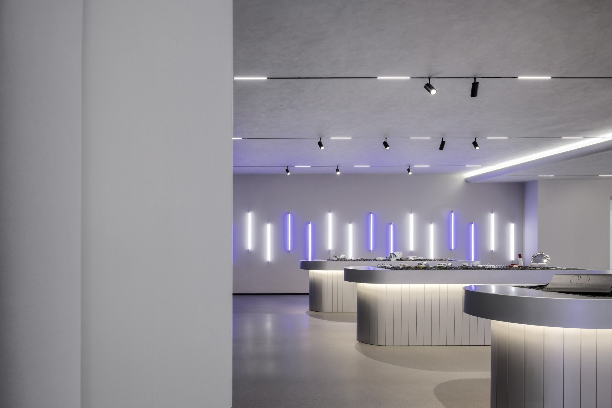 化妝品展示區，The display area ? 王尚.jpg